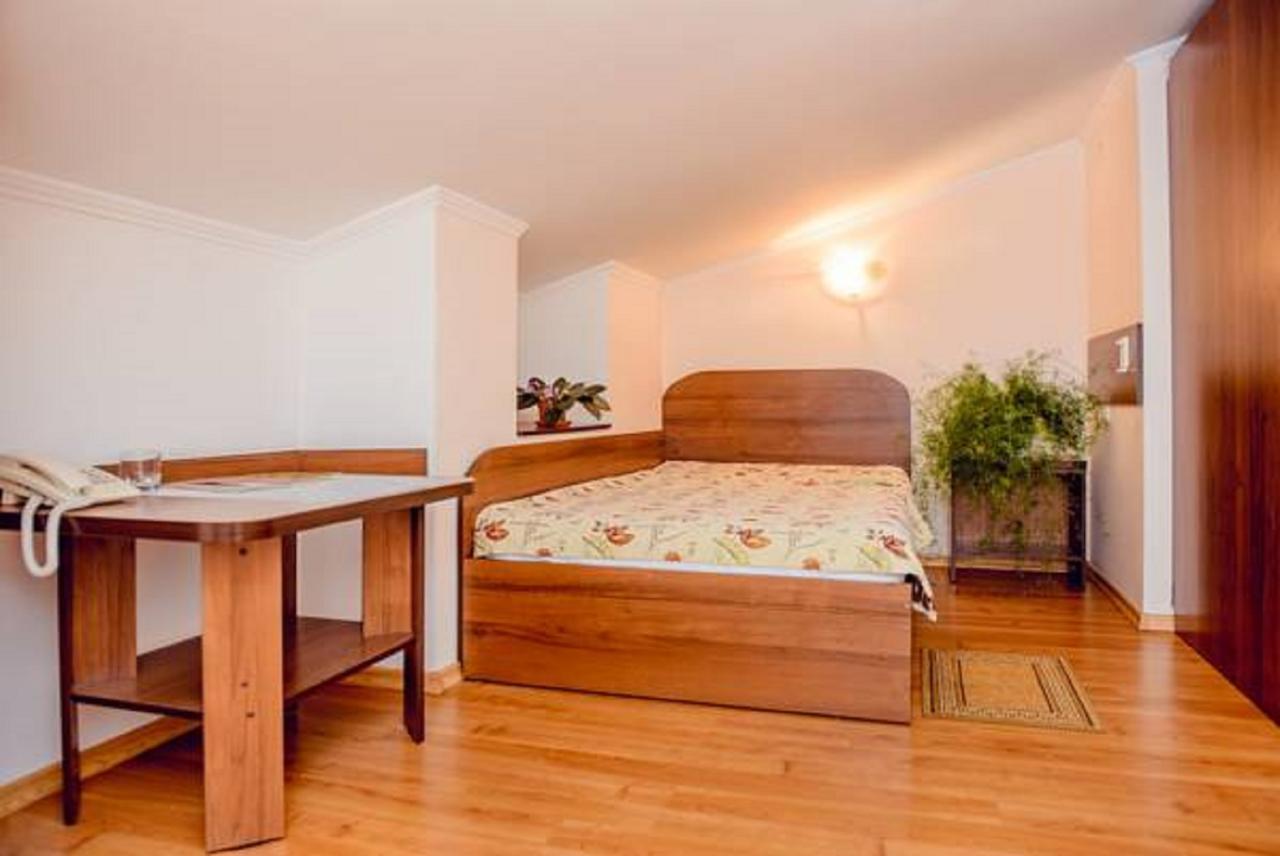 Hotel Vivat Provincia Takhtaulove Δωμάτιο φωτογραφία